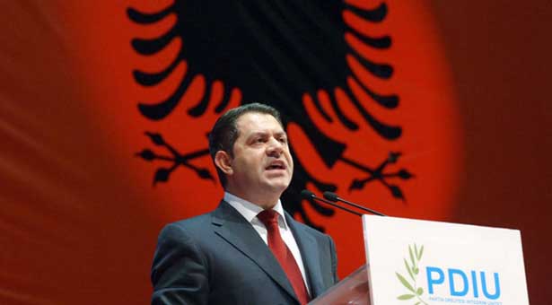 Idrizi: Η Αλβανία θα ολοκληρωθεί με Κόσσοβο και Τσαμουριά