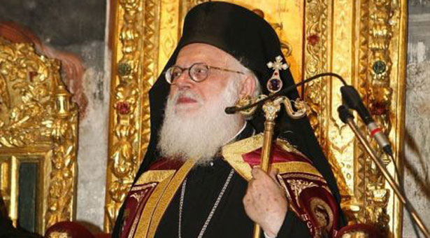 Ξαναζούμε τον εφιάλτη του '67 λέει ο Αρχιεπίσκοπος Αλβανίας