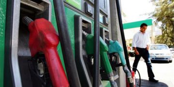 Πόσο ακριβαίνουν βενζίνη, πετρέλαιο και υγραέριο κίνησης