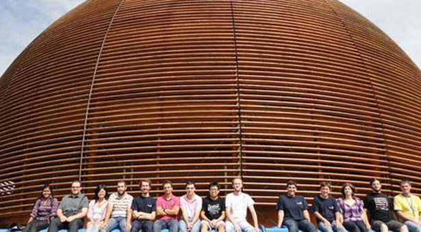 Μαθητές ελληνικού λυκείου νίκησαν σε διεθνή διαγωνισμό του CERN!