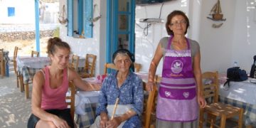 82χρονη ζει ολομόναχη σε ένα ελληνικό χωριό