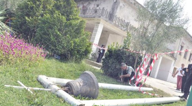 Αλβανοί γκρέμισαν τις καμπάνες σε εκκλησία στην Πρεμετή