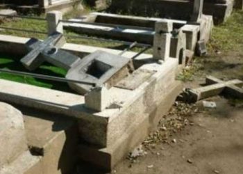 Εικόνες φρίκης στο ελληνικό κοιμητήριο της Τρίπολης στη Λιβύη