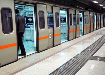 Εξαρθρώθηκε εγκληματική ομάδα που έκλεβε επιβάτες σε μετρό και ηλεκτρικό