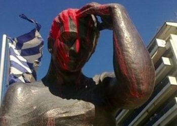 Βεβήλωσαν το άγαλμα του Ποντιακού Ελληνισμού στην Θεσσαλονίκη