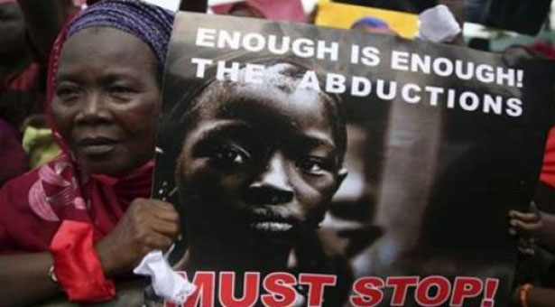 Αμοιβή $300.000 για τον εντοπισμό των κοριτσιών στη Νιγηρία, σφαγή στο Βορρά