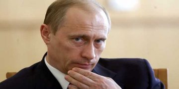 Αποσύρει τα ρωσικά στρατεύματα από τη Συρία ο Πούτιν