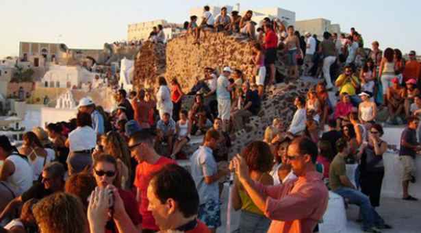 Οι Αυστριακοί λατρεύουν την Ελλάδα - Τα στοιχεία που δείχνουν ότι είναι ο αγαπημένος τους προορισμός