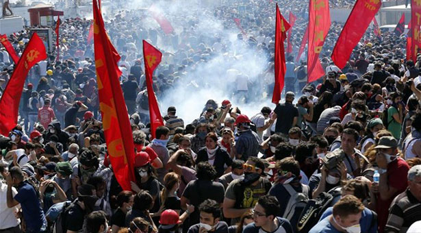 Η τουρκική εξέγερση σε ένα βίντεο