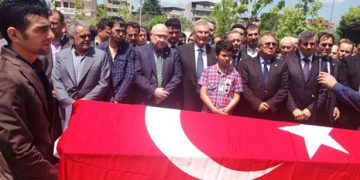 Τουρκία: Πατέρας κατέβηκε στο ορυχείο για να πεθάνει αγκαλιά με τον γιο του