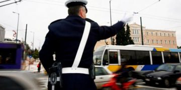 Κυκλοφοριακές ρυθμίσεις σε Αθήνα & Πειραιά για την παρέλαση