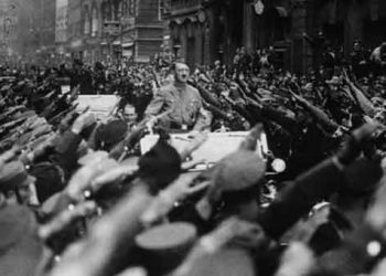 BBC: Σύγκριση της ανόδου του Χίτλερ με τη Χρυσή Αυγή