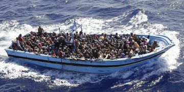 Πνίγηκαν 9 μετανάστες, ανάμεσά τους 5 παιδιά, σε ναυάγιο ανοιχτά των τουρκικών ακτών