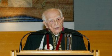 Σε ηλικία 108 ετών «έφυγε» ο Εμμανουήλ Κριαράς