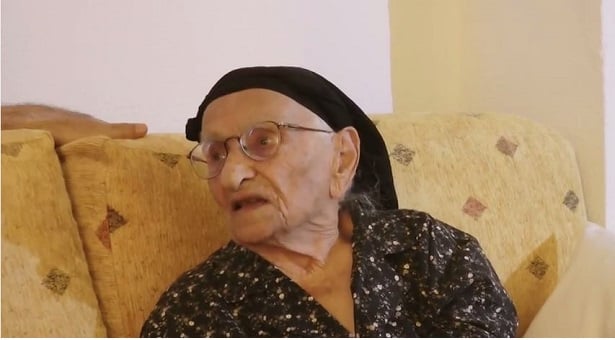 Η Πόντια γιαγιά Παρθένα Σαχινίδου, ετών 110, μιλά για όσα έζησε (βίντεο)