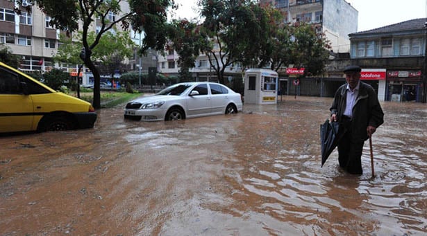 Πλημμύρες στην Τραπεζούντα (βίντεο)