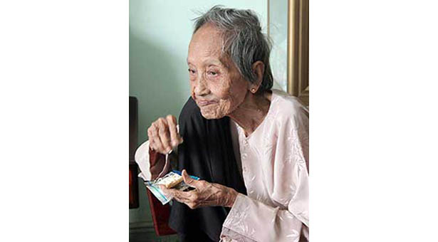Βιετναμέζα, ηλικίας 121 ετών, ο γηραιότερος άνθρωπος εν ζωή