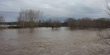 Πάνω από 12.000 στρέμματα πλημμύρησαν στον Έβρο (βίντεο)