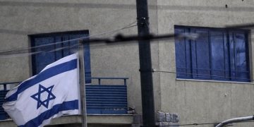 Посольство Израиля в Афинах обстреляли из автоматов Калашникова