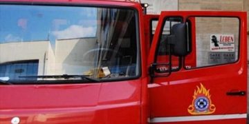 Τρεις τραυματίες από φωτιά σε σπίτι στο Περιγιάλι Κορινθίας