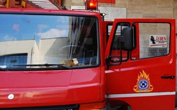 Τρεις τραυματίες από φωτιά σε σπίτι στο Περιγιάλι Κορινθίας