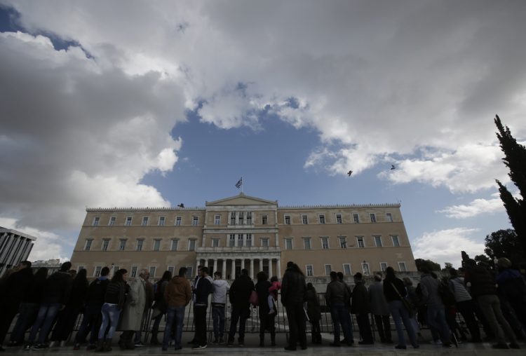 "Тройка" кредиторов Греции в ожидании результатов выборов