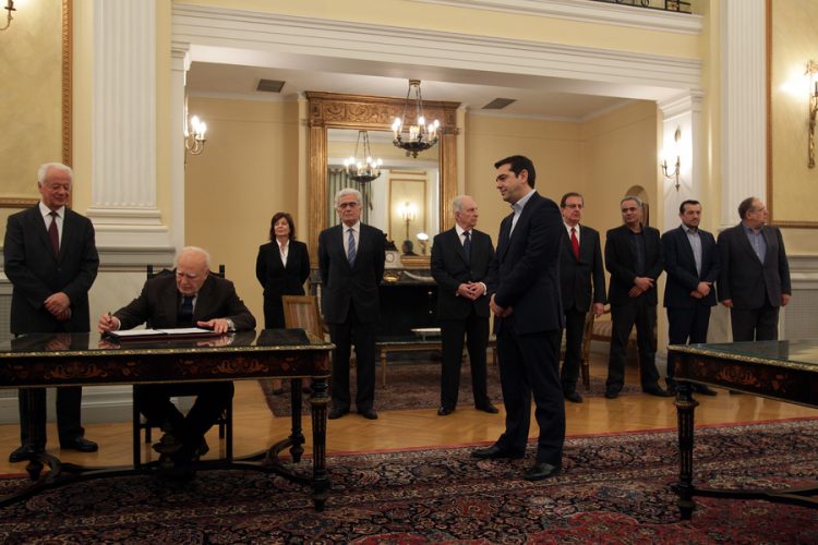 Алексис Ципрас: Первый премьер Греции отказавшийся от присяги на Библии