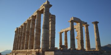 Более 20 миллионов туристов посетили Грецию в 2014 году
