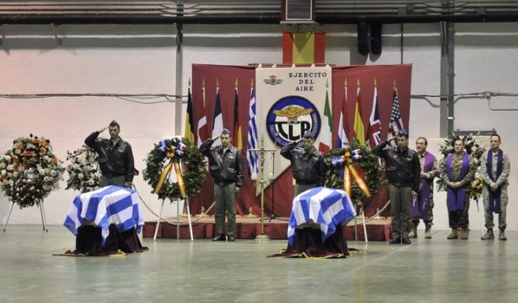 Похороны греческих пилотов F-16 в Афинах