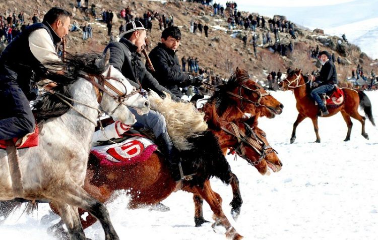 Οι 3οι Διεθνείς Ιππικοί Αγώνες σε Πάγο στο Αρνταχάν