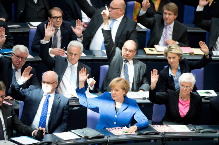Με διαρροές θα περάσει η συμφωνία Ελλάδας-εταίρων από τη γερμανική Βουλή