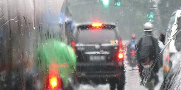 Κλειστοί δρόμοι στην Αθήνα λόγω βροχόπτωσης
