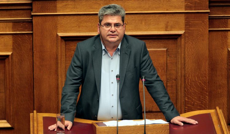Ο βουλευτής ΣΥΡΙΖΑ Ζεϊμπέκ δεν αναγνωρίζει τον επίσημο μουφτή και θέλει όχι ένα, αλλά πολλά τζαμιά στην Αθήνα