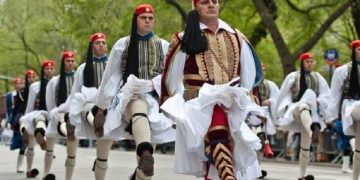 Греческий парад в сердце Нью-Йорка