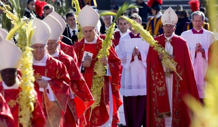 Πάπας Φραγκίσκος: Μην κουτσομπολεύετε στα κομμωτήρια!
