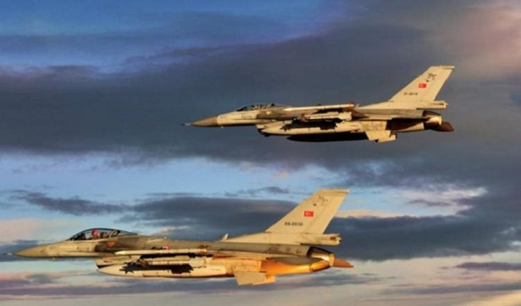 Μπαράζ υπερπτήσεων από τουρκικά F-16 στο Αιγαίο