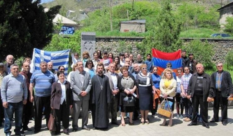 Поминовение душ жертв Геноцида в греческом селении Алаверди в Армении