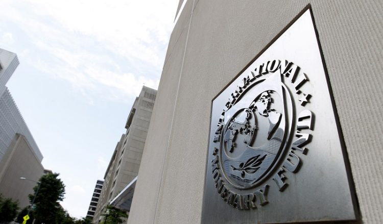 Tο ΔΝΤ πιέζει τη ΝΔ να υπογράψει τη συμφωνία Τσίπρα