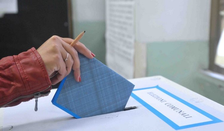 Περιφερειακές και δημοτικές εκλογές σήμερα στην Ιταλία