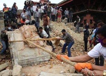 Νεπάλ: Αυξάνεται σε 6.204 ο αριθμός των νεκρών και σε 13.932 των τραυματιών