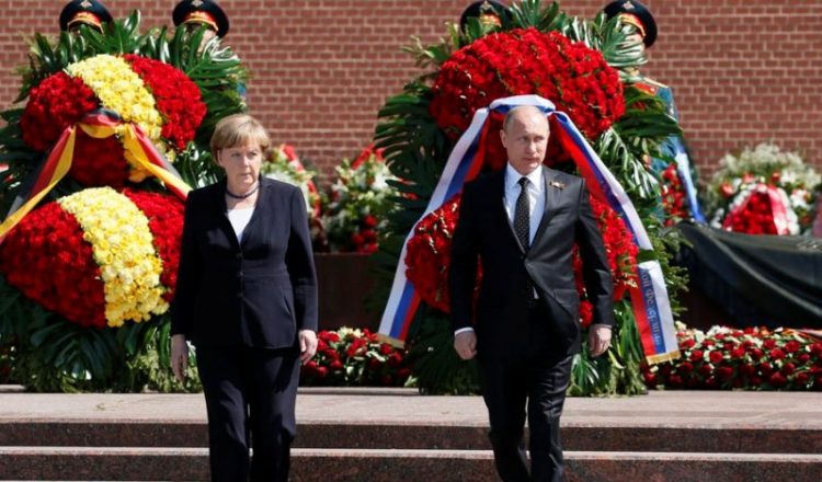 Συνάντηση Πούτιν-Μέρκελ στη Μόσχα για Λιβύη και Ιράν