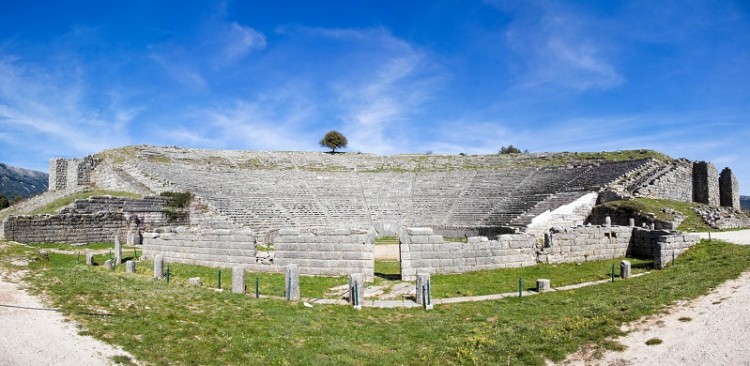 Μετά από 17 χρόνια λειτουργεί ξανά το αρχαίο θέατρο της Δωδώνης