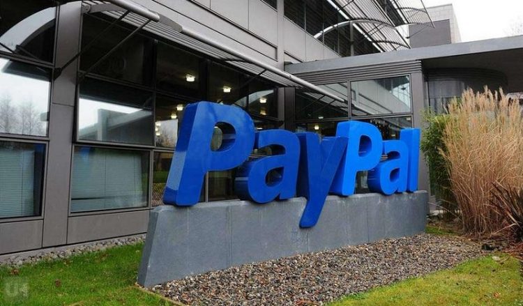 Το PayPal μπλόκαρε τις συναλλαγές στην Ελλάδα