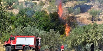 Πολύ υψηλός κίνδυνος πυρκαγιάς την Τρίτη – Οι περιοχές που είναι στο κόκκινο