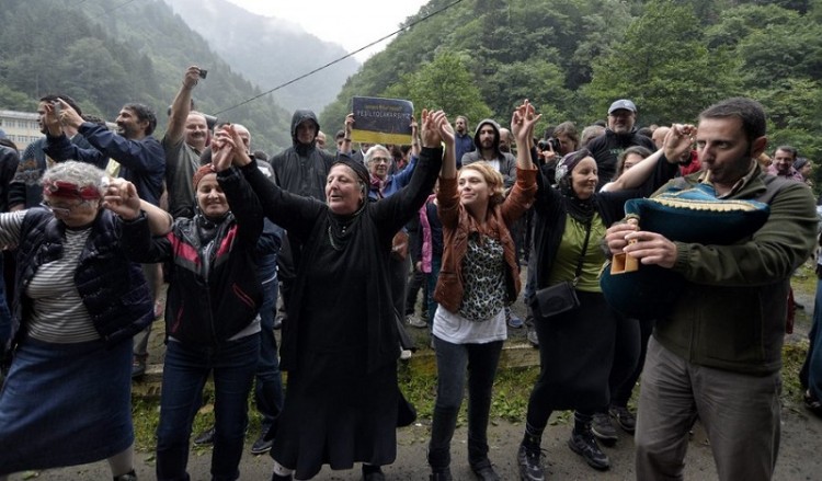 Αμφιλεγόμενα οδικά έργα στον Εύξεινο Πόντο για χάρη των Αράβων τουριστών