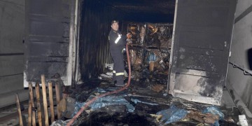 Παρέμβαση εισαγγελέα για πυρκαγιά σε τρένο στα Τέμπη