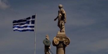 Греки зарубежья требуют права голосования по месту жительства