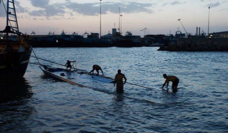 Πολύνεκρο ναυάγιο με μετανάστες ανοιχτά της Τυνησίας