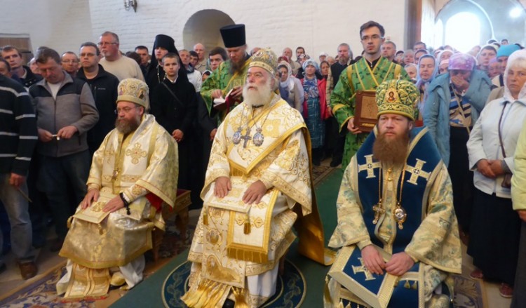 Πατριαρχική Θεία Λειτουργία στην Ιερά Μονή Σολόφσκι