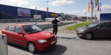 Δύο νεκροί και ένας τραυματίας από επίθεση σε IKEA της Σουηδίας